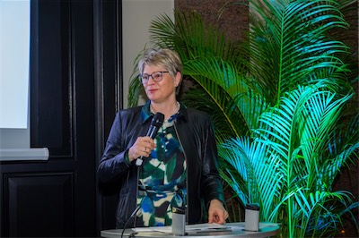 Laudatorin Gundula Roßbach